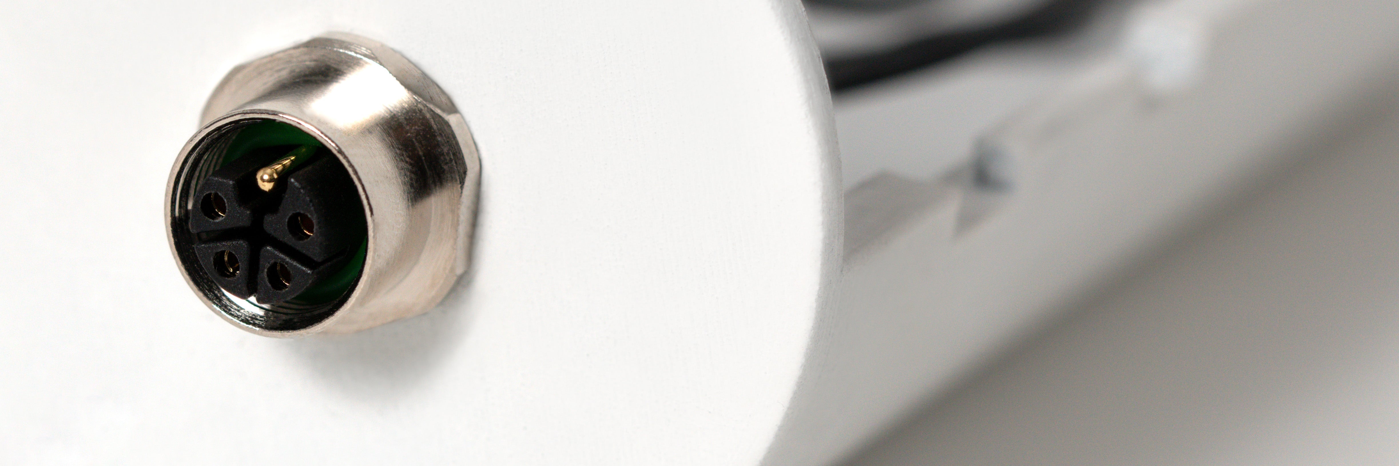 High-Voltage M12 Connectors and Wire